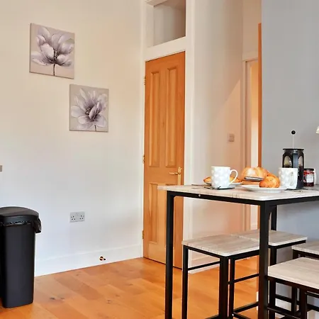 Finest Retreats - Shakys Penthouse Apartment Matlock  Exterior photo