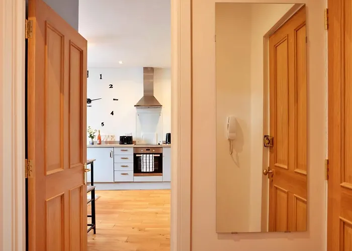Finest Retreats - Shakys Penthouse